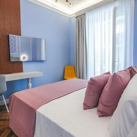 Cafe Latino Konukevi