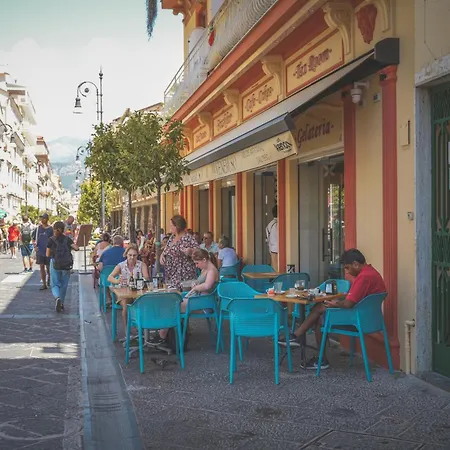 Cafe Latino سورينتو