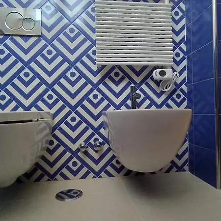 بيت ضيافة Cafe Latino سورينتو